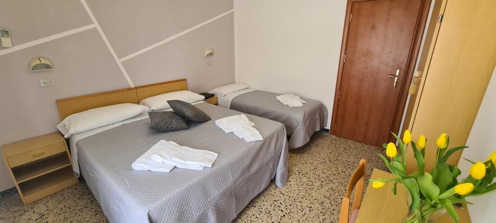 Hotel Astoria Ричоне Екстериор снимка